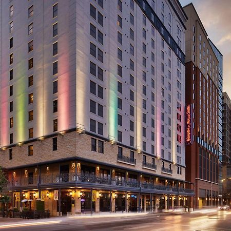 Hampton Inn & Suites Austin-Downtown/Convention Center Экстерьер фото