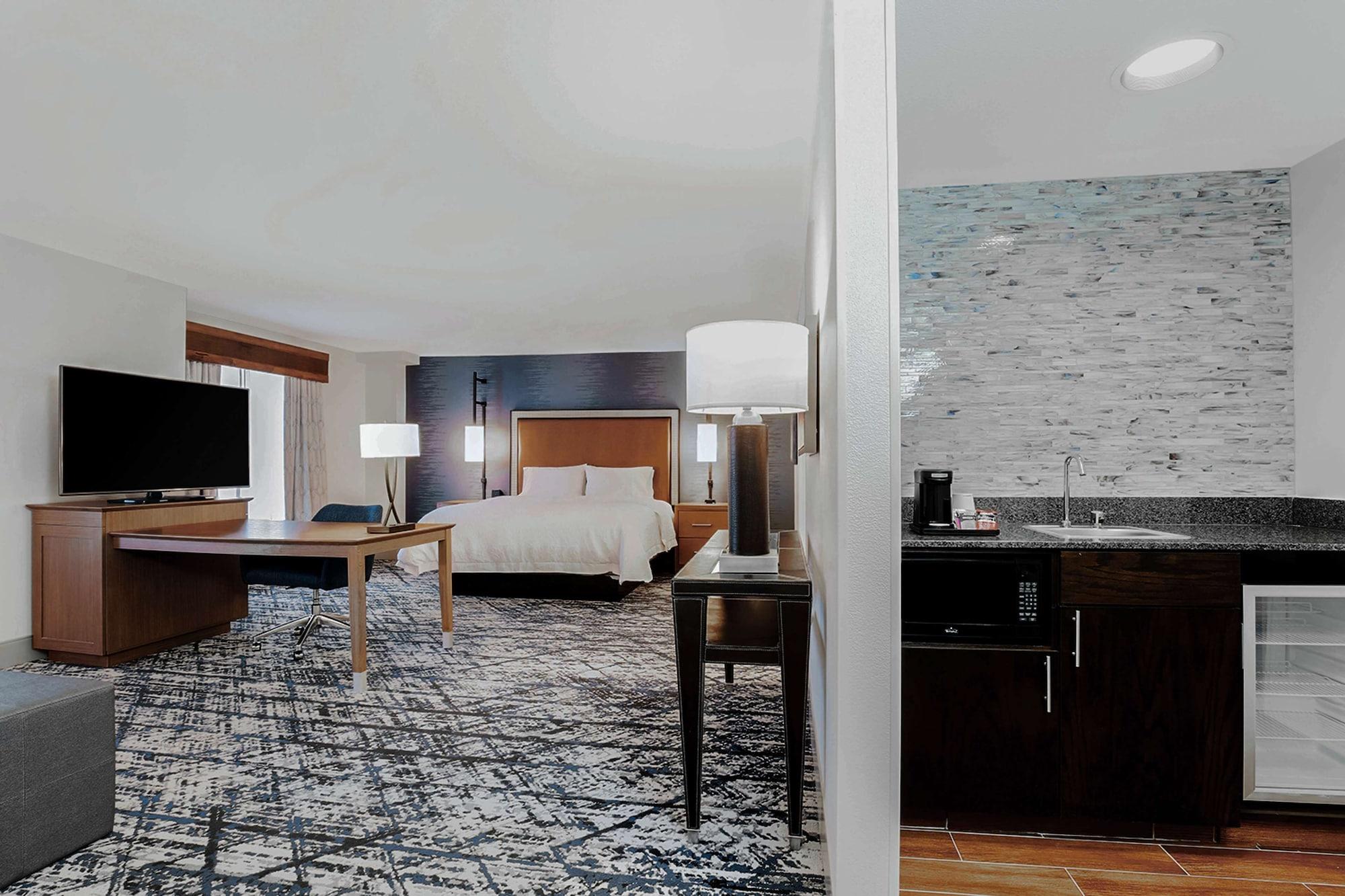 Hampton Inn & Suites Austin-Downtown/Convention Center Экстерьер фото