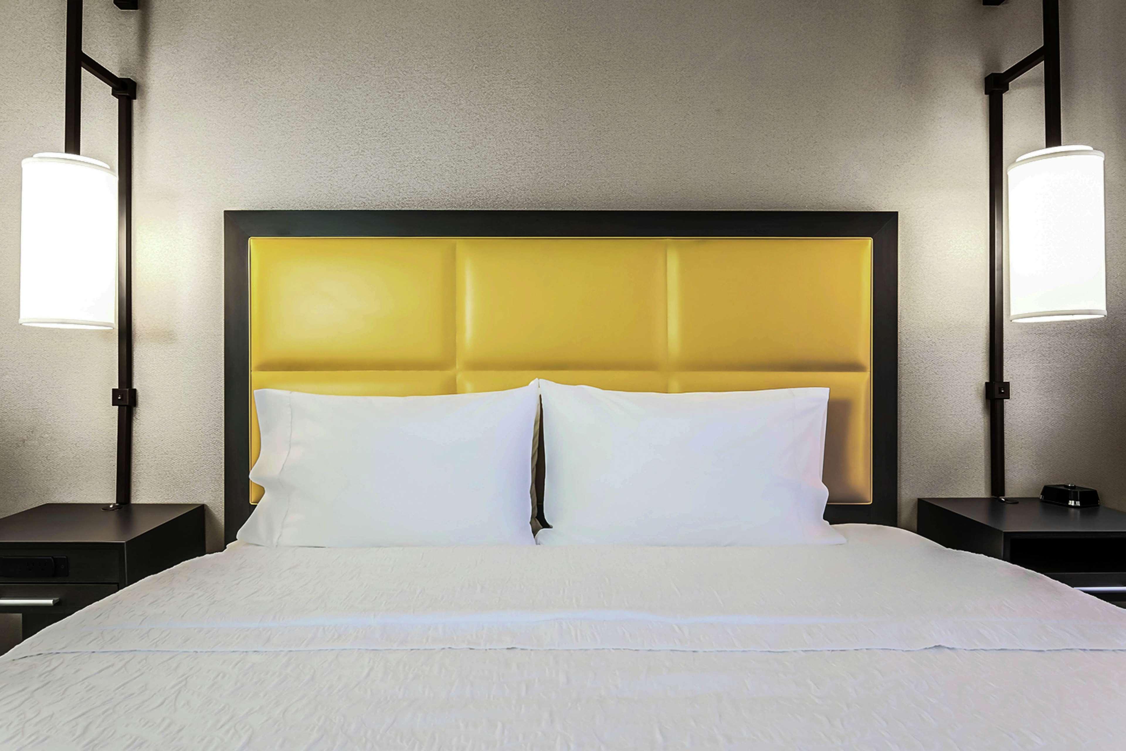 Hampton Inn & Suites Austin-Downtown/Convention Center Экстерьер фото