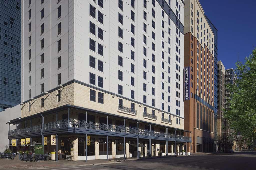 Hampton Inn & Suites Austin-Downtown/Convention Center Экстерьер фото