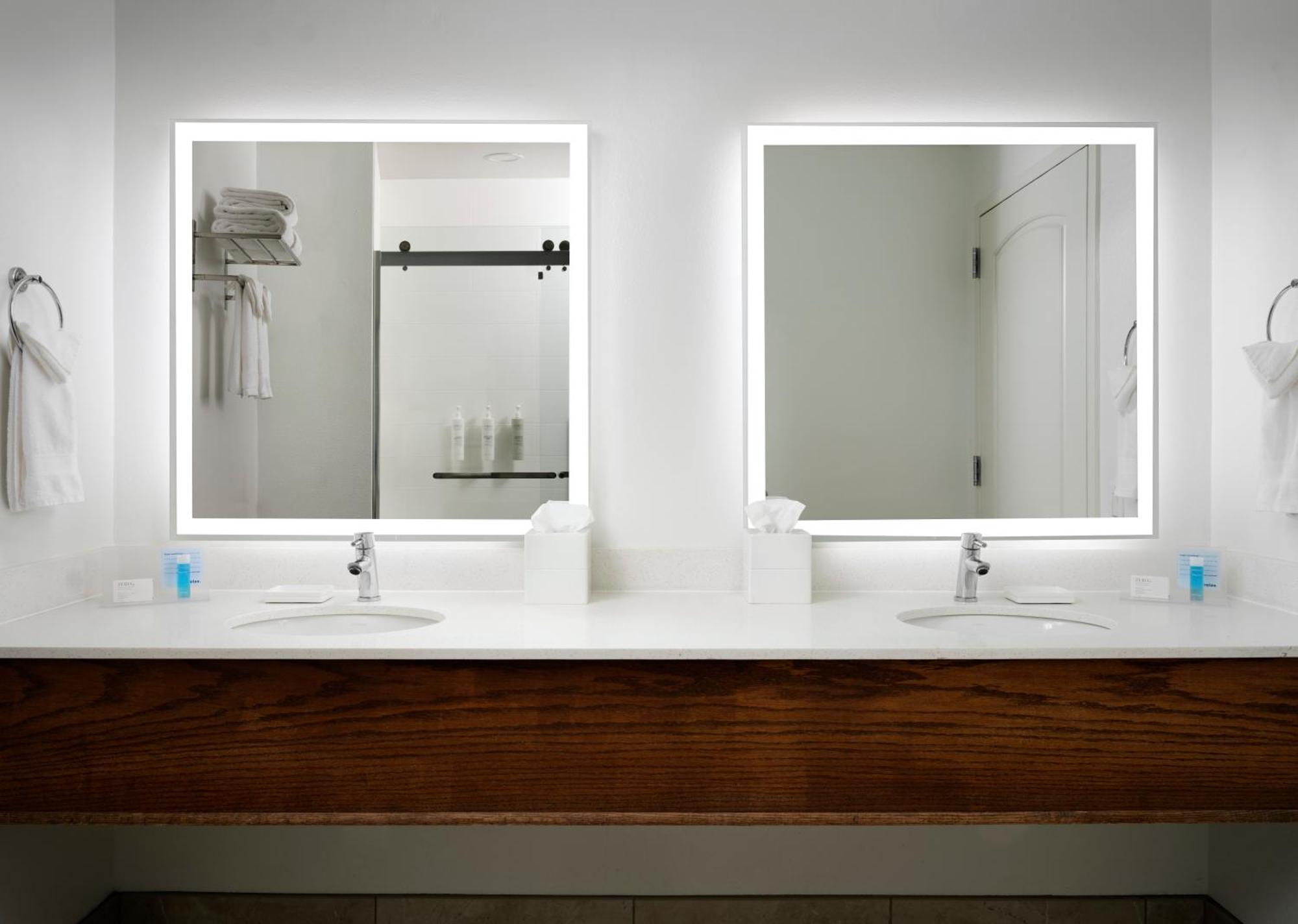 Hampton Inn & Suites Austin-Downtown/Convention Center Экстерьер фото