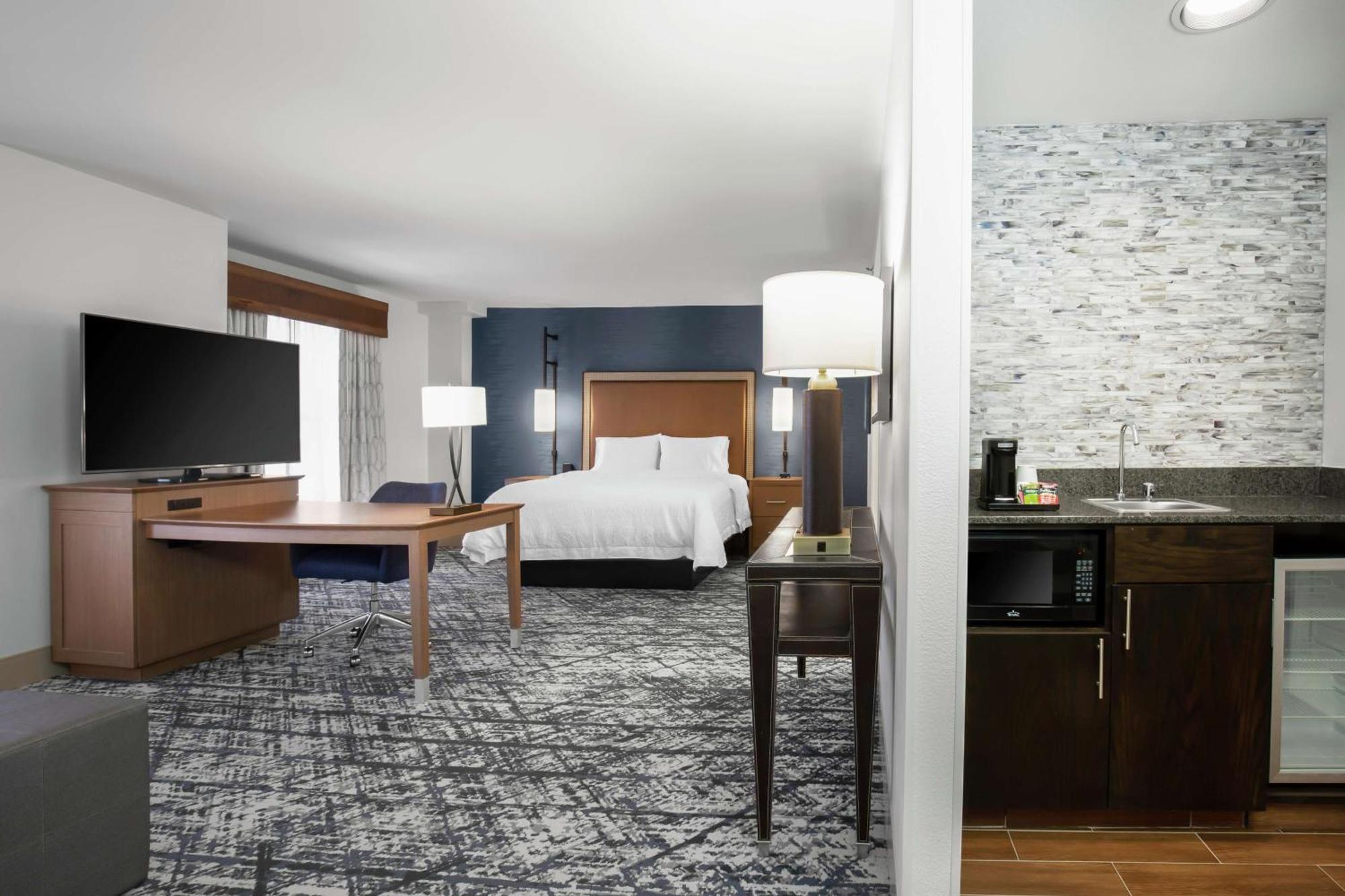 Hampton Inn & Suites Austin-Downtown/Convention Center Экстерьер фото