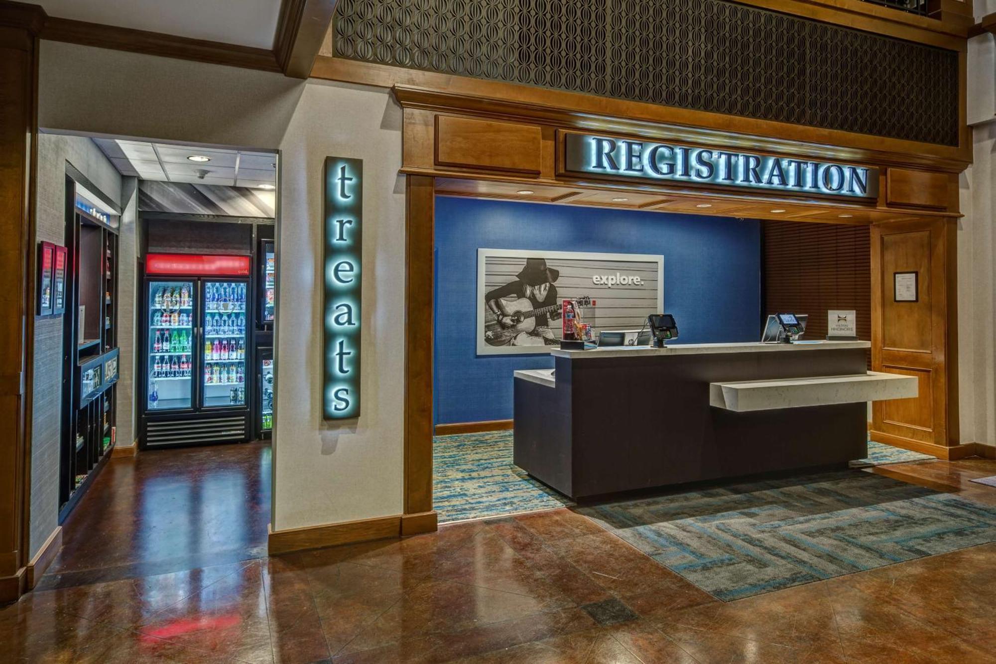 Hampton Inn & Suites Austin-Downtown/Convention Center Экстерьер фото