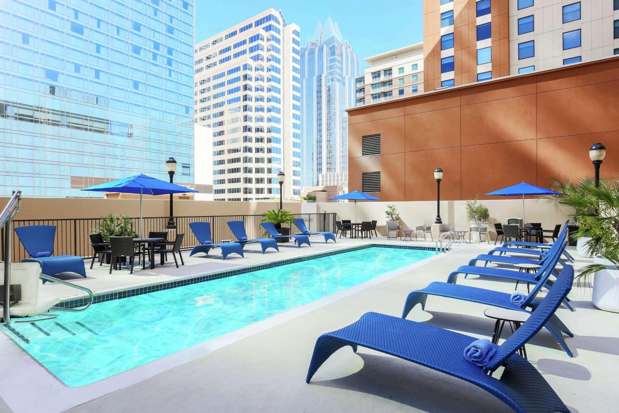 Hampton Inn & Suites Austin-Downtown/Convention Center Экстерьер фото